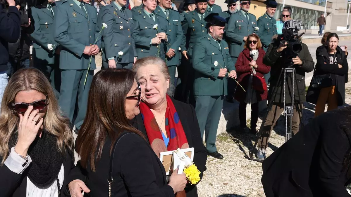 La madre del guardia civil asesinado en Barbate: "Nadie del gobierno me ha dado el pésame"