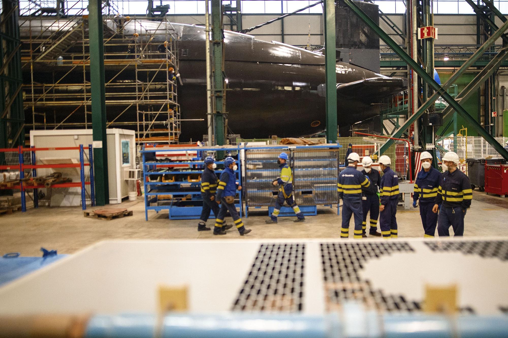 Puesta a flote del submarino S-81 de Navantia en Cartagena