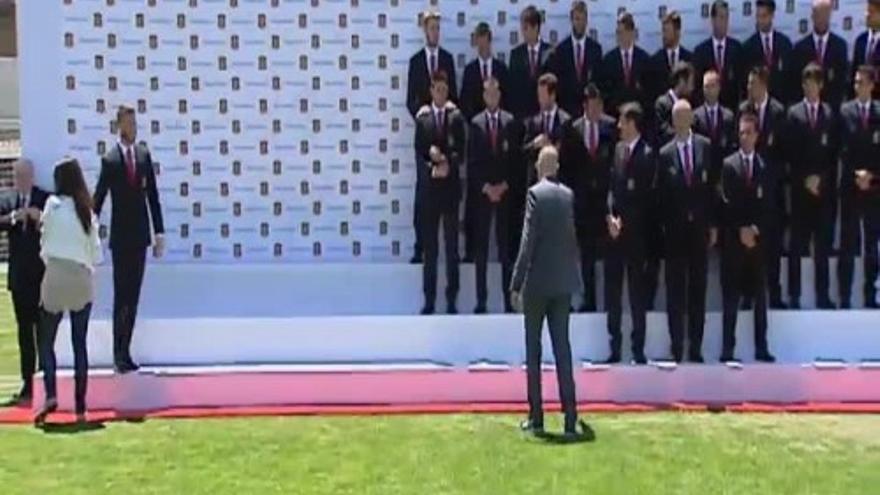 Foto oficial de la selección española antes de partir hacia Washington