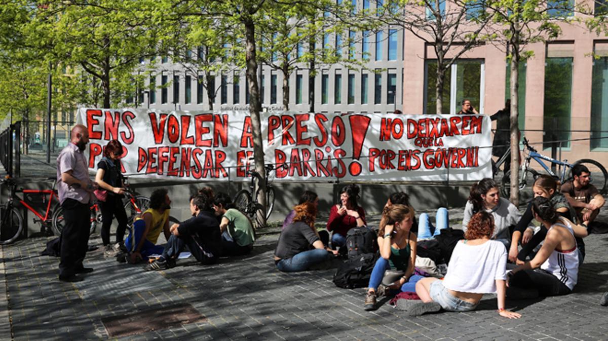 Comença el judici contra les 13 persones acusades per les protestes de Can Vies.