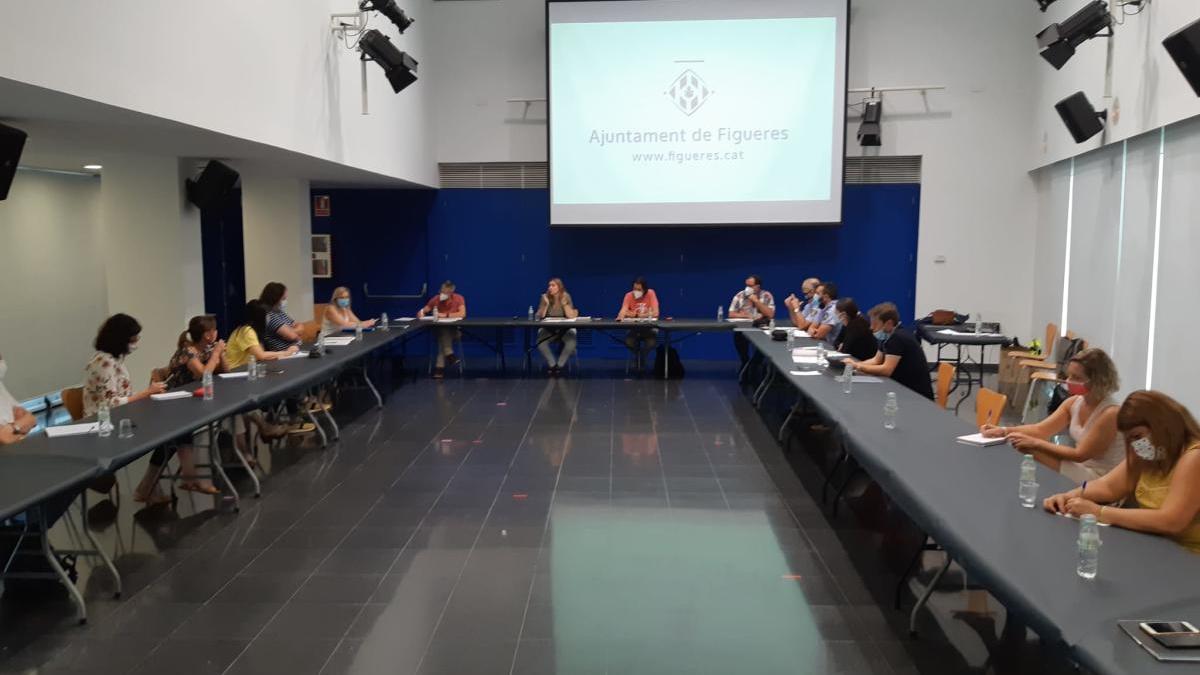 Reunió de les direccions dels centres educatius amb l&#039;Ajuntament.