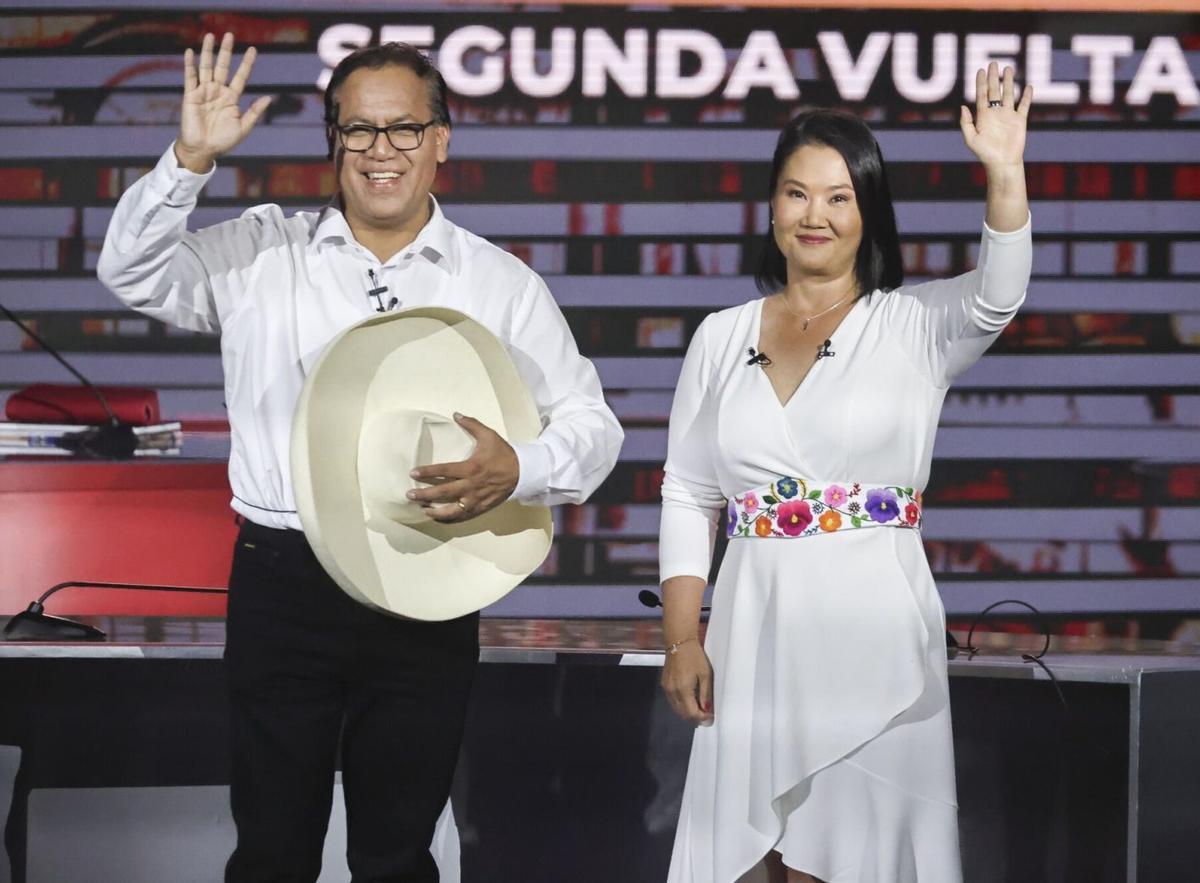 El Perú escull el "mal menor" entre Keiko Fujimori o Roberto Sánchez