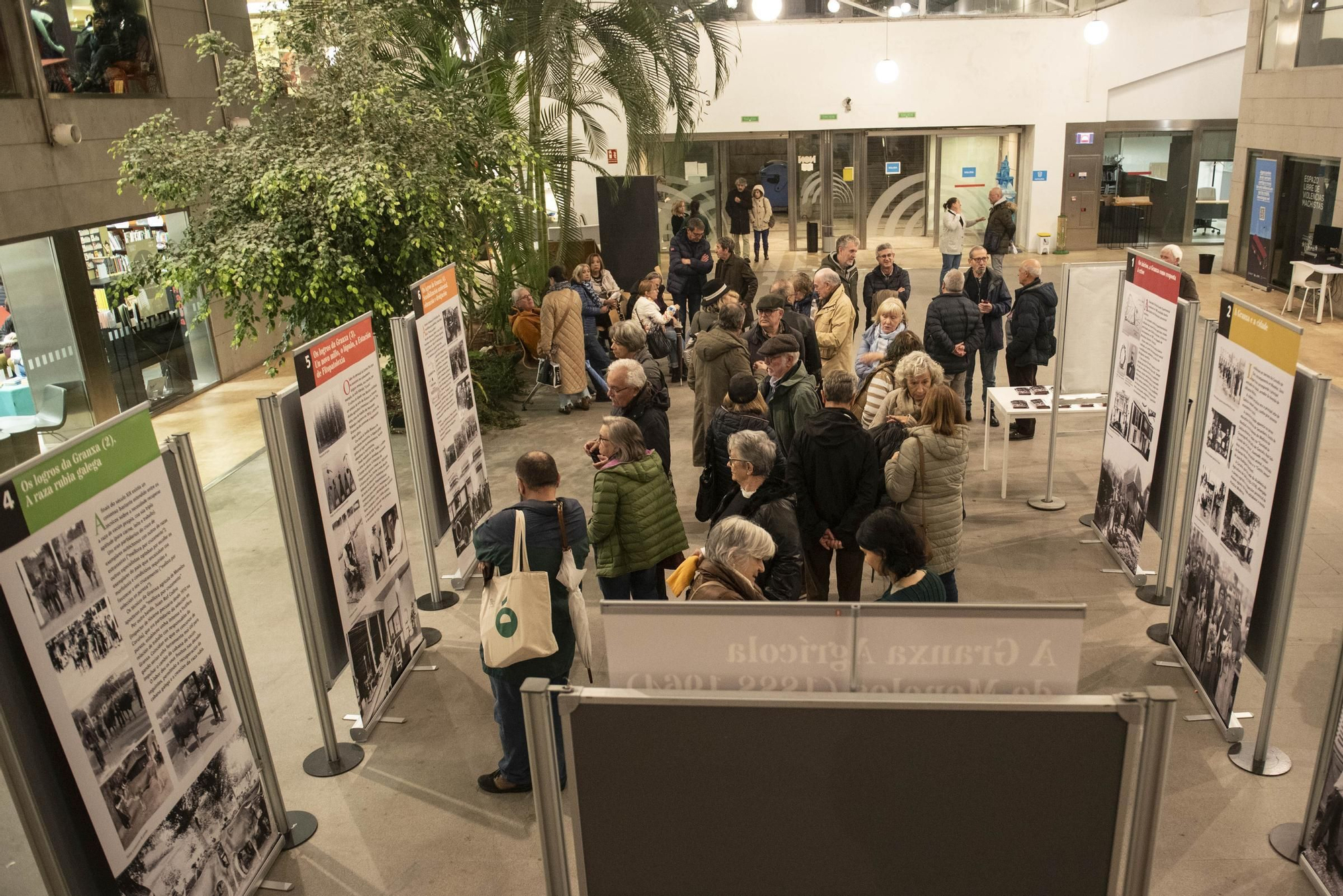 Exposición sobre la granja agrícola de Monelos