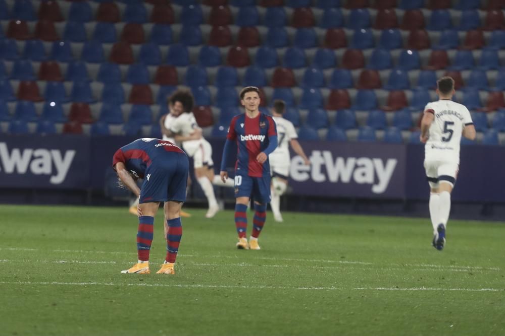 Las mejores fotos del Levante UD - Osasuna