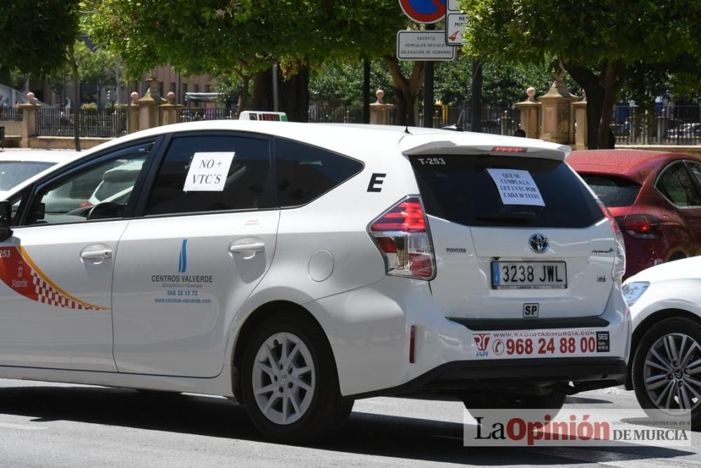 Protesta de taxis en Murcia