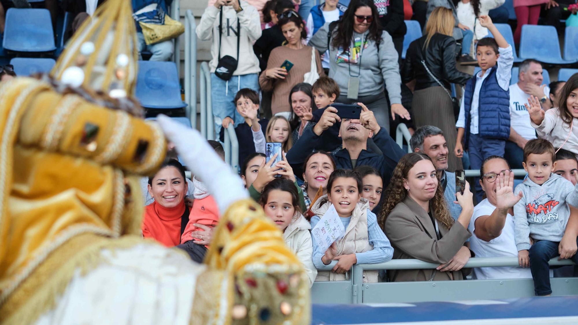 Espectáculo de los Reyes Magos en el Estadio Heliodoro Rodríguez López