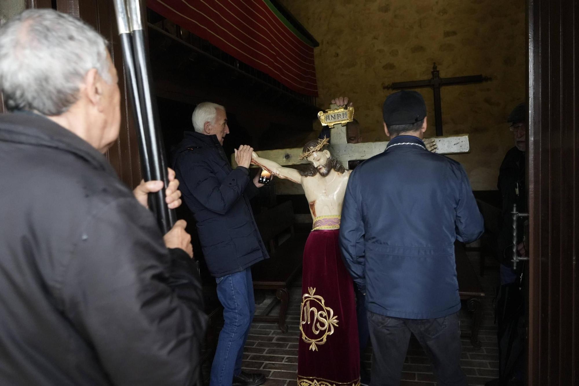 GALERÍA | El Cristo de Valderrey bendice los campos de Zamora