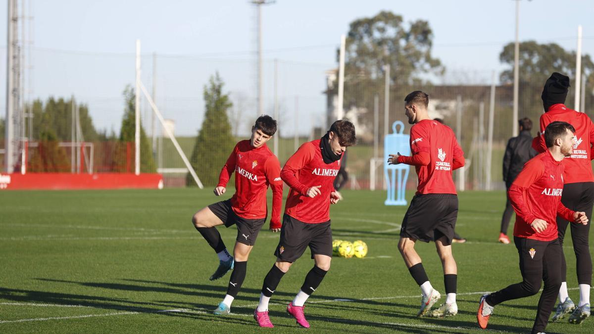 Entrenamiento de Sporting en las instalaciones de Mareo