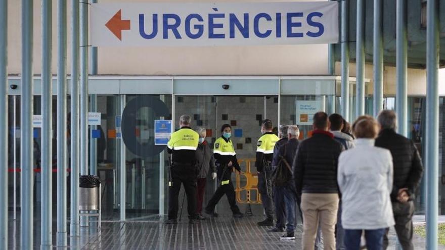 La porta d&#039;urgències d&#039;un hospital.