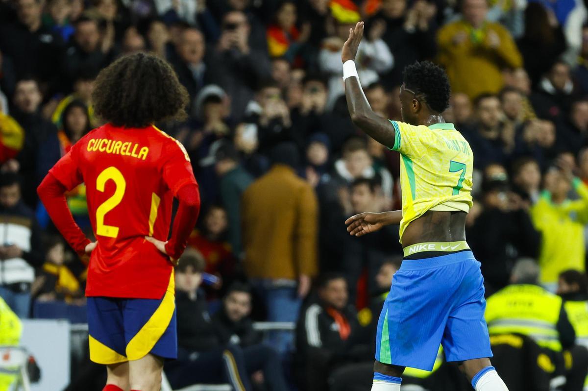 Vinicius en el partido amistoso ante España