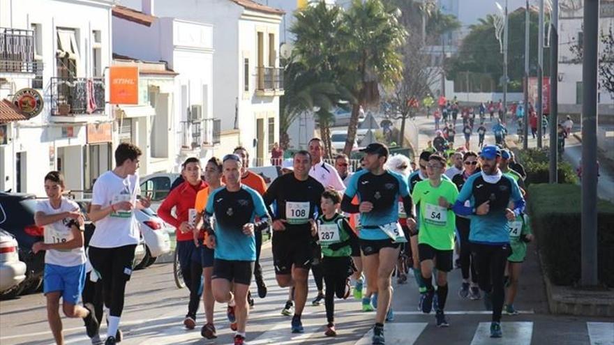 Entregan 260 donaciones de la san silvestre 2018