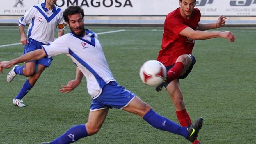 Enric Vallès en la seva etapa a l&#039;Olot, amb el qual va pujar a Segona B