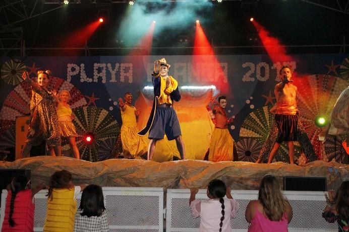 Playa Blanca ovaciona la interpretación del Rey León