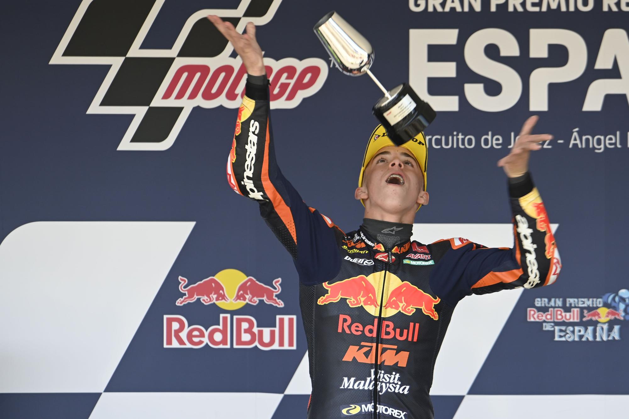 Pedro Acosta gana el Gran Premio de España