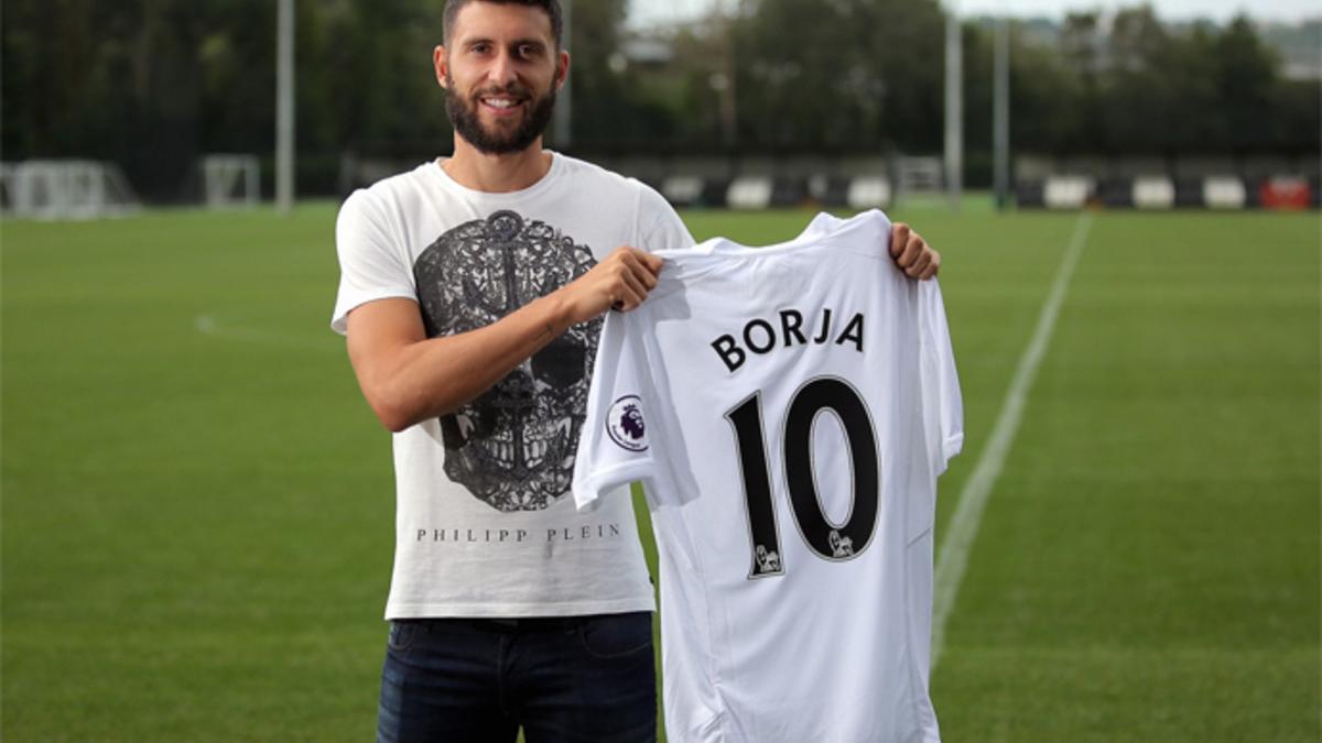 Borja Bastón lucirá el número 10 en el Swansea galés