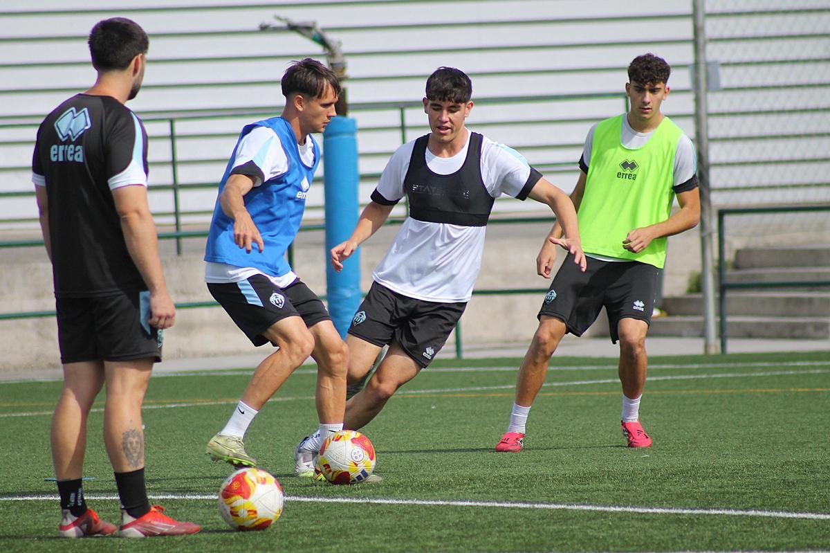 El filial albinegro se ha preparado bien toda la semana para afrontar este partido.