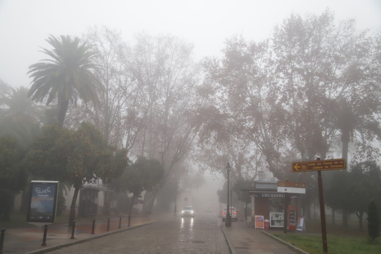 La niebla cubre Córdoba