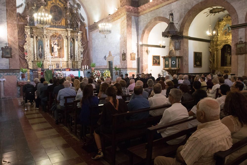 Funeral de Mariano Llobet en la Iglesia de Santo Domingo.