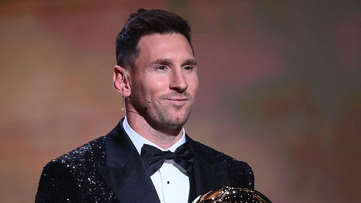 El gesto de Messi con Lewandowski: Te mereces tu Balón de Oro