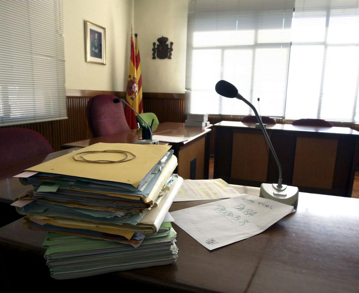 La justícia gratuïta guanya terreny amb sis milions més cada any