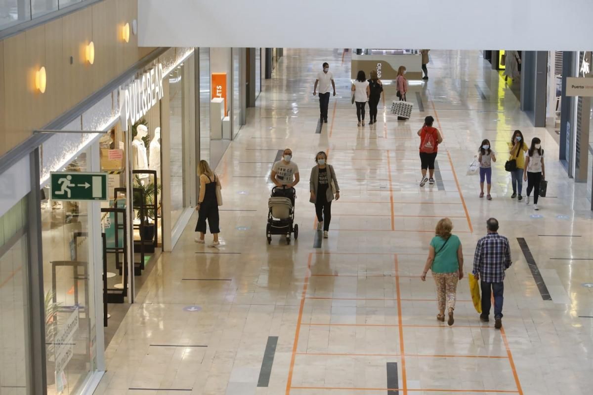 Los centros comerciales de Zaragoza reabren sus puertas