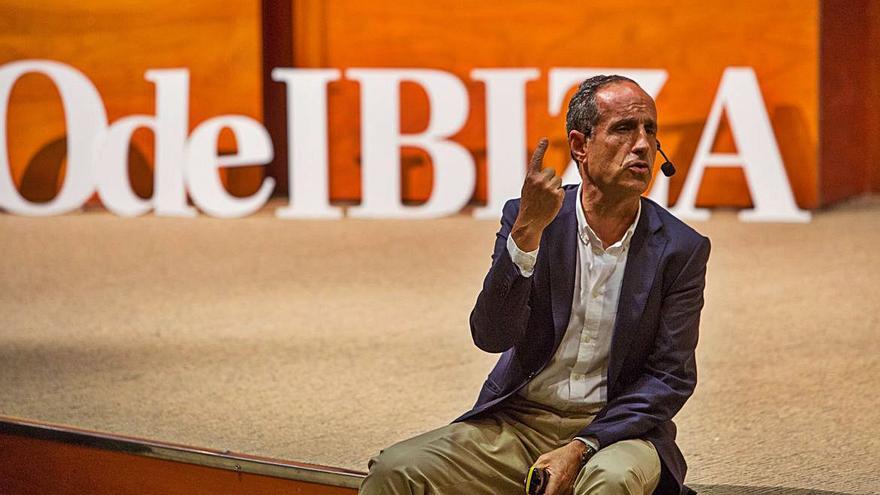 Luis Galindo animó al auditorio a tener siempre una actitud positiva. | VICENT MARÍ