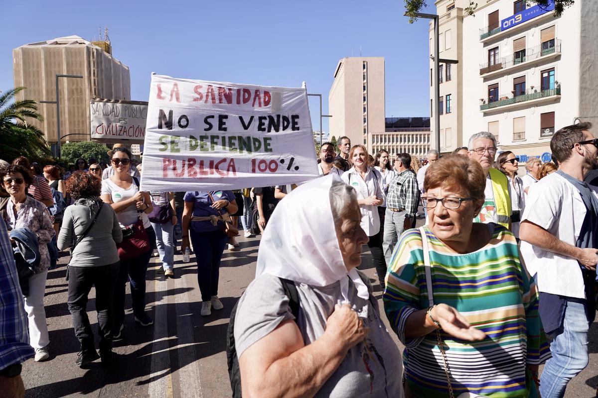 Marea Blanca se manifiesta por la sanidad pública en Málaga