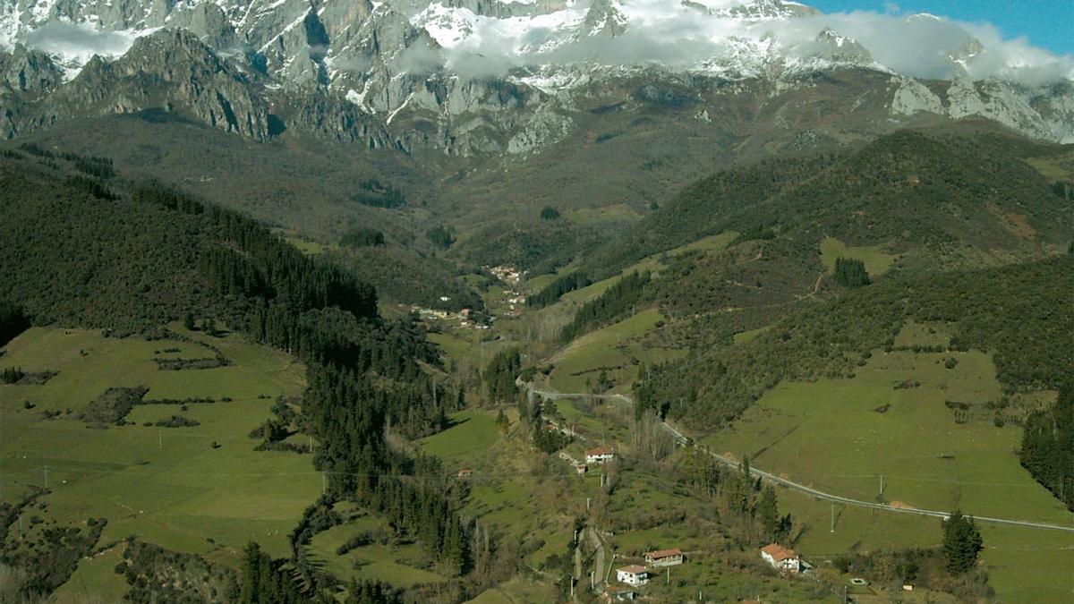 Vista del valle de Camaleño.