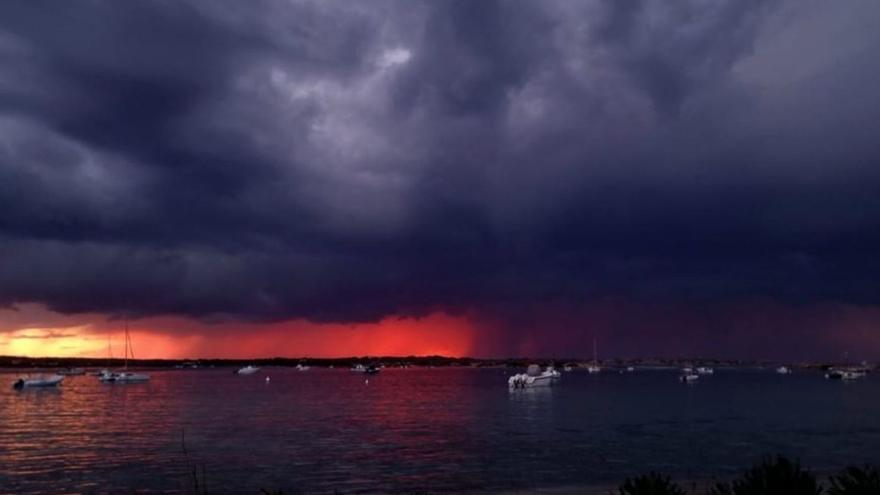 Cielo de tormenta en Formentera