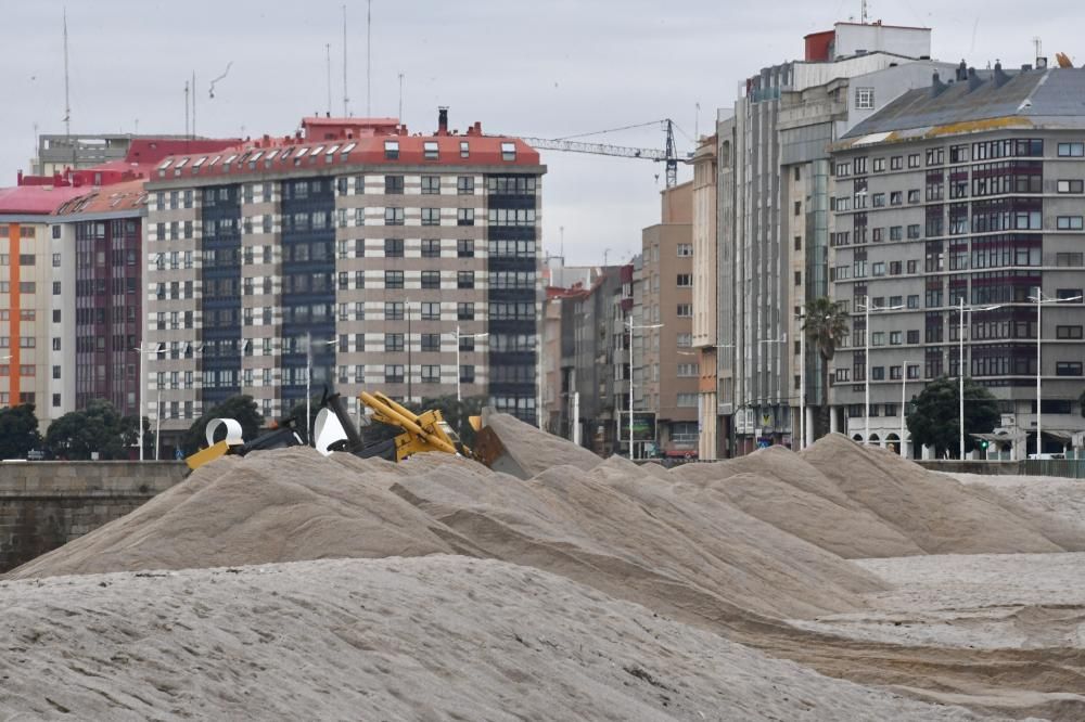 Reconstrucción de la duna en la playa de Riazor