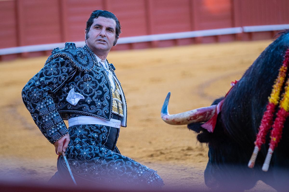 Desplante torero antes de entrar a matar