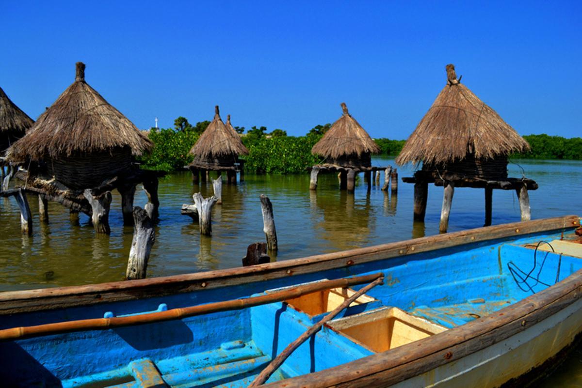 Antiguos graneros en la isla senegalesa de las Conchas.