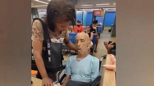 Una mujer llevó un cadáver en silla de ruedas a un banco brasileño para retirar más de 3.000 euros