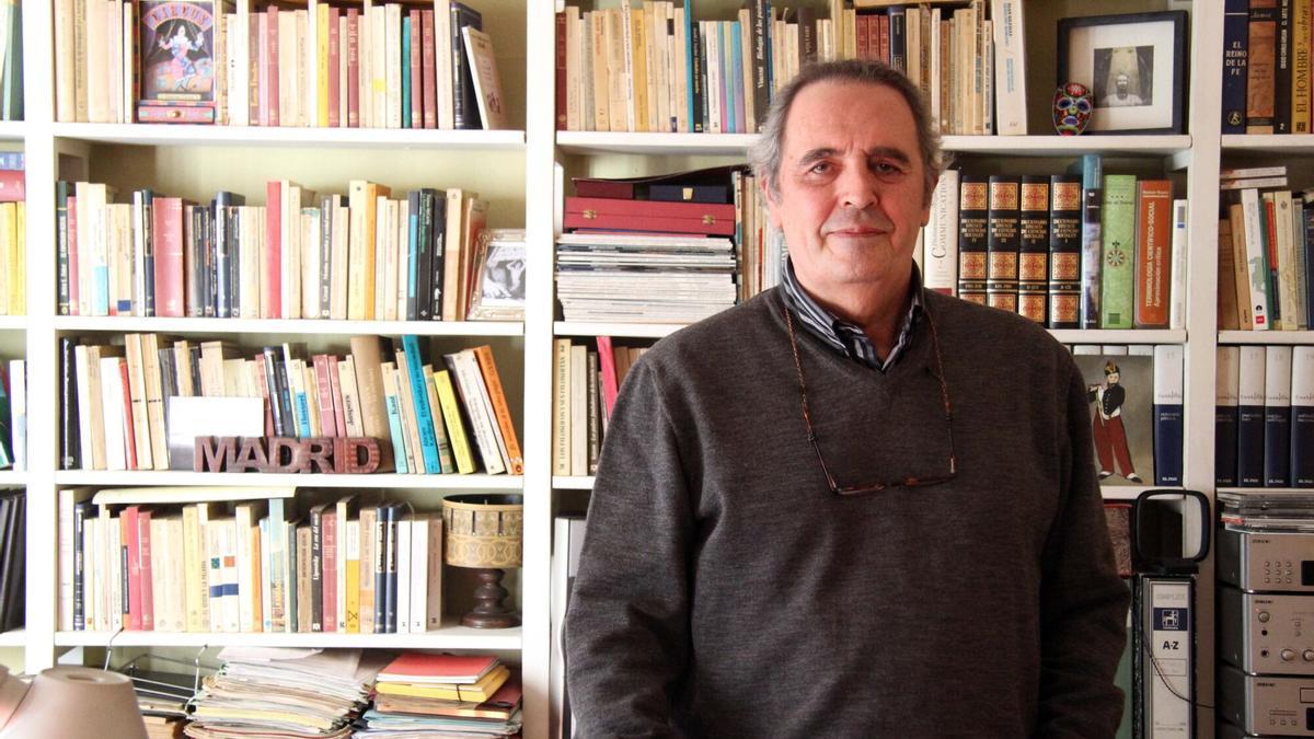 El escritor José Avello