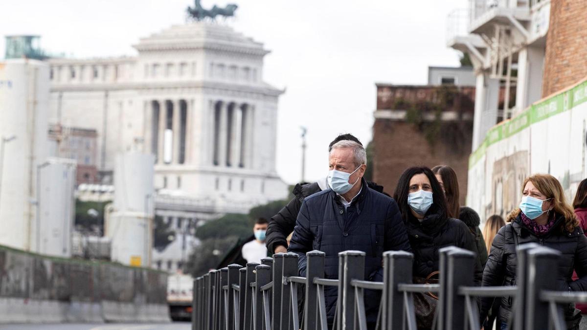 Italia impone la vacunación obligatoria para mayores de 50 años.