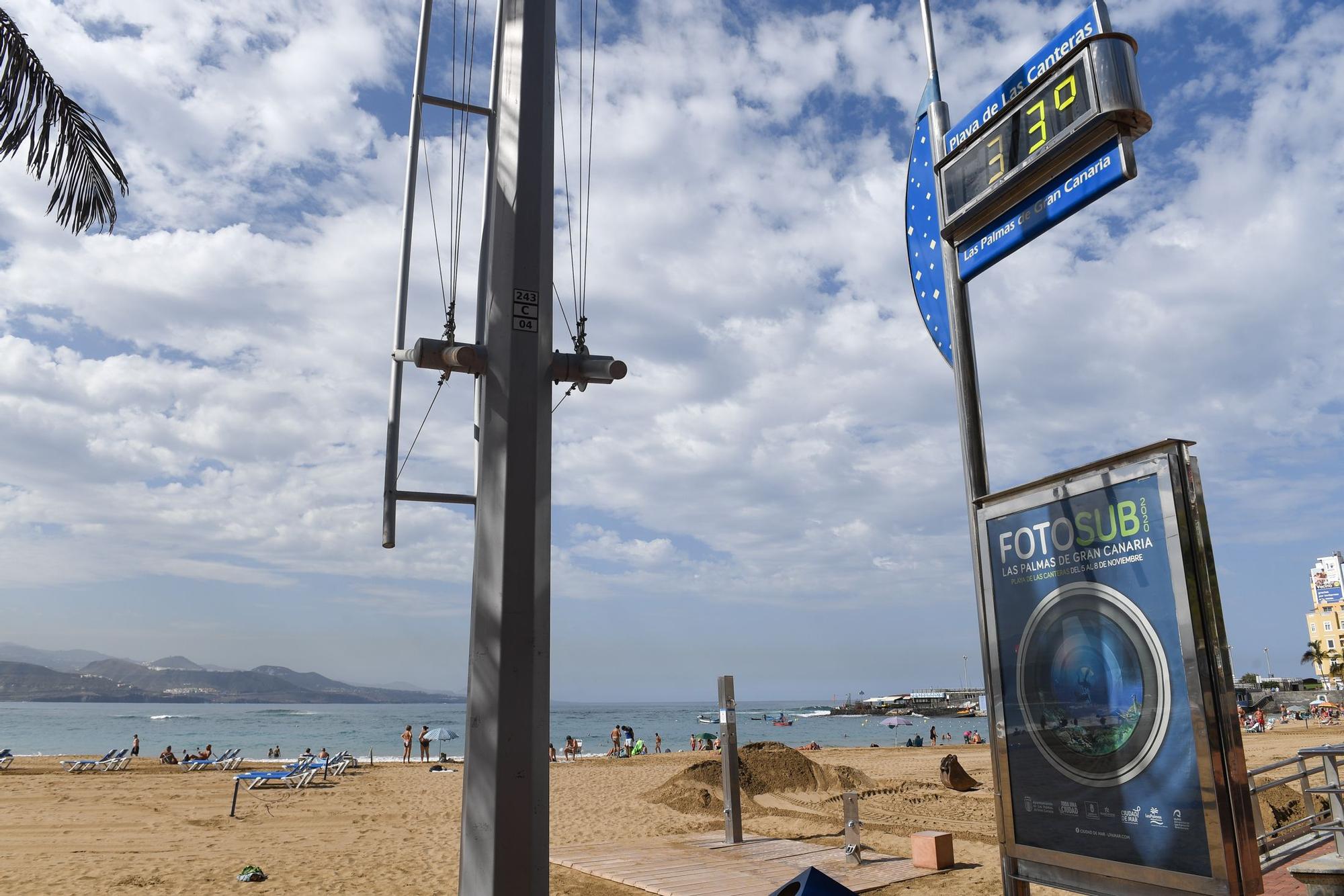 Las Canteras prepara la Navidad