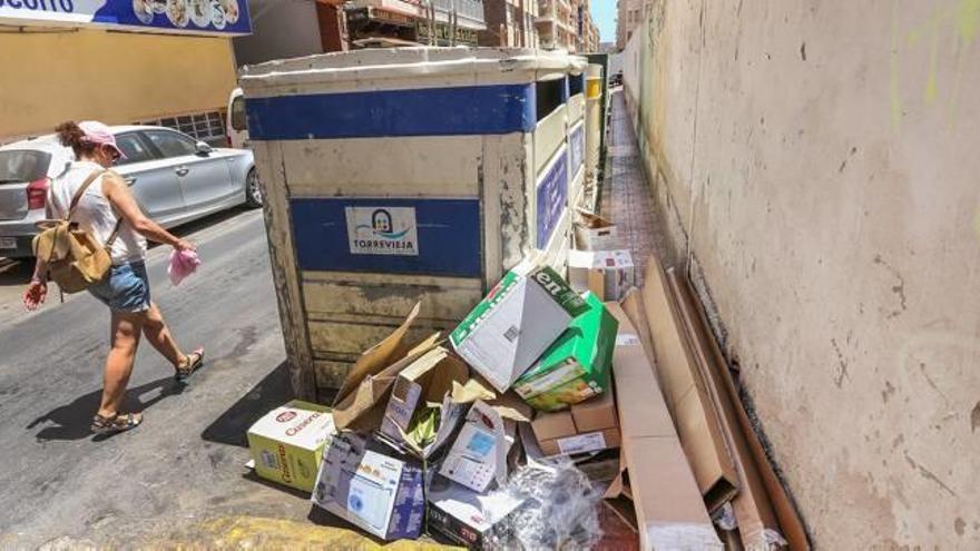 A rebosar Cochambre sin accesibilidad en la calle Ramón y Cajal