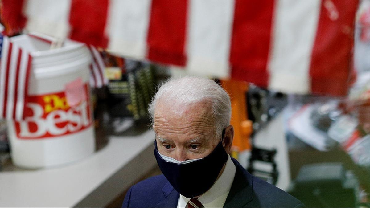 Joe Biden presidente de Estados Unidos visita pequeños negocios como  Jenks