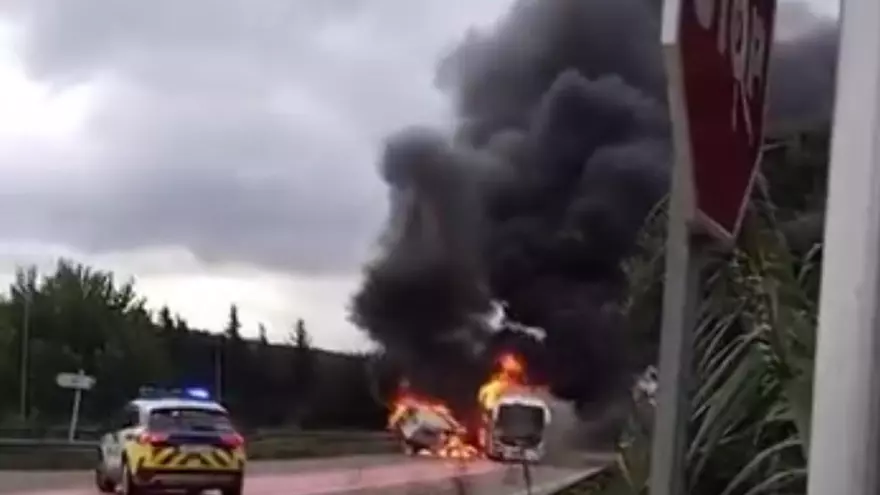 L'accident a la GI-600 amb dos vehicles implicats