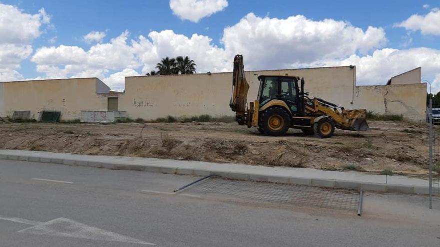 Comienza la ampliación del cementerio de Sax