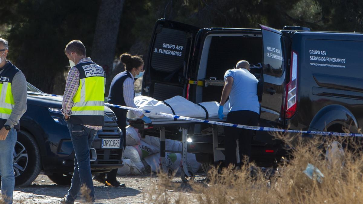 Aparece el cadáver de un hombre en descomposición en una escombrera de Rabasa en Alicante