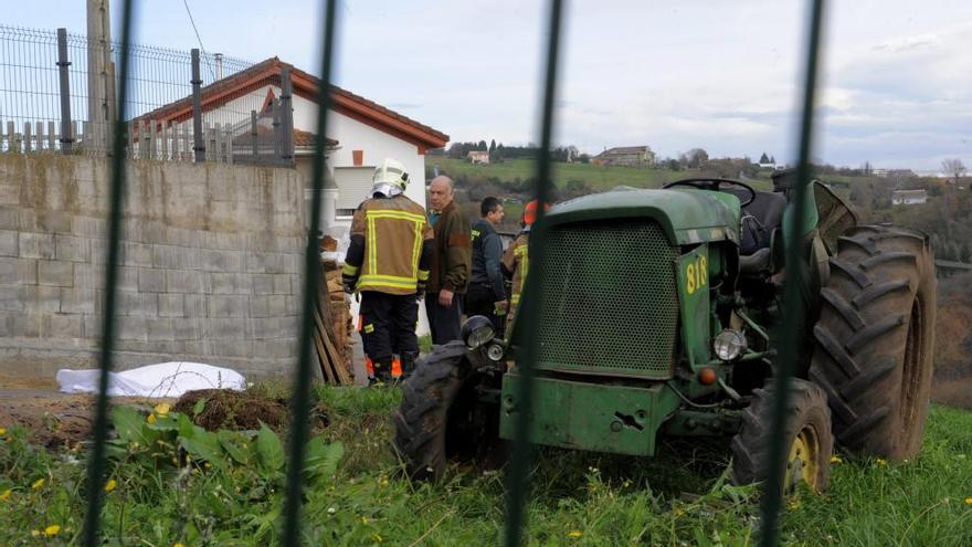 Fallece un vecino de Latores en un accidente de tractor a la puerta de su casa