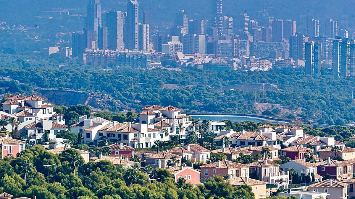 Adosados y chalets en la Marina Baixa,  producto muy demandado en la etapa covid.