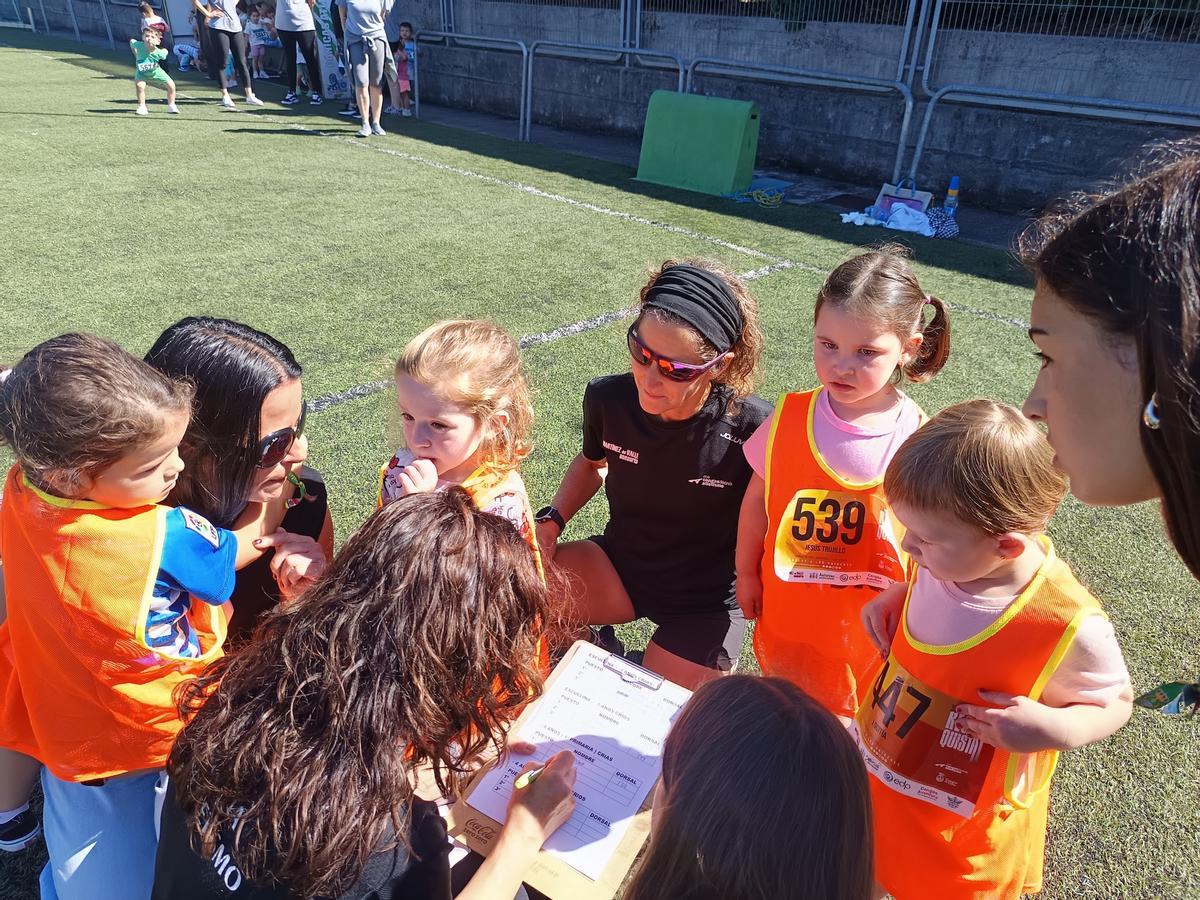 El XV Cross Escolar Infantil de Cangas de Onís reúne a 200 participantes