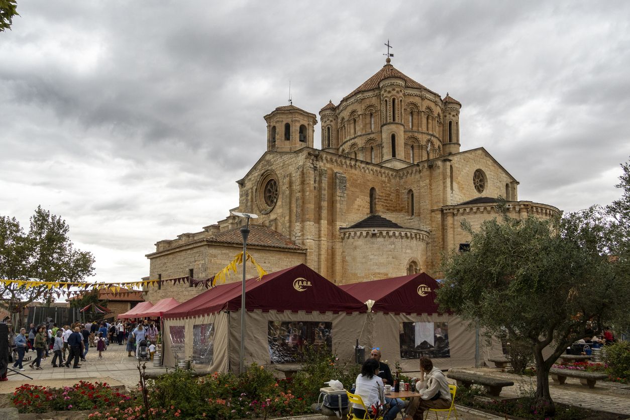 La colegiata de Toro durante el Mercado Medieval