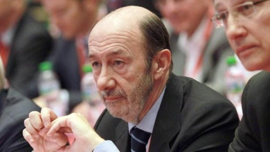 Rubalcaba pide más decisiones ejecutivas contra el paro juvenil