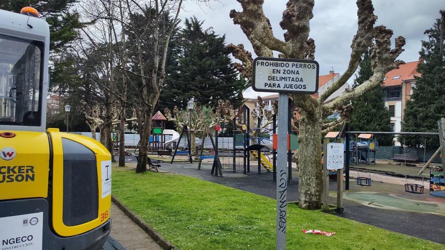 Un espacio imperial para los niños de Villaviciosa: en marcha la renovación de la zona infantil del parque de la Ballina