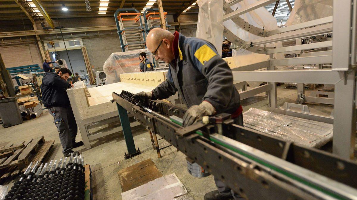 Trabajadores del sector del metal.