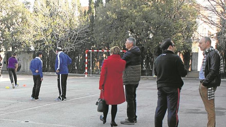 El Consell adecuará las pistas deportivas del Álvaro Falomir