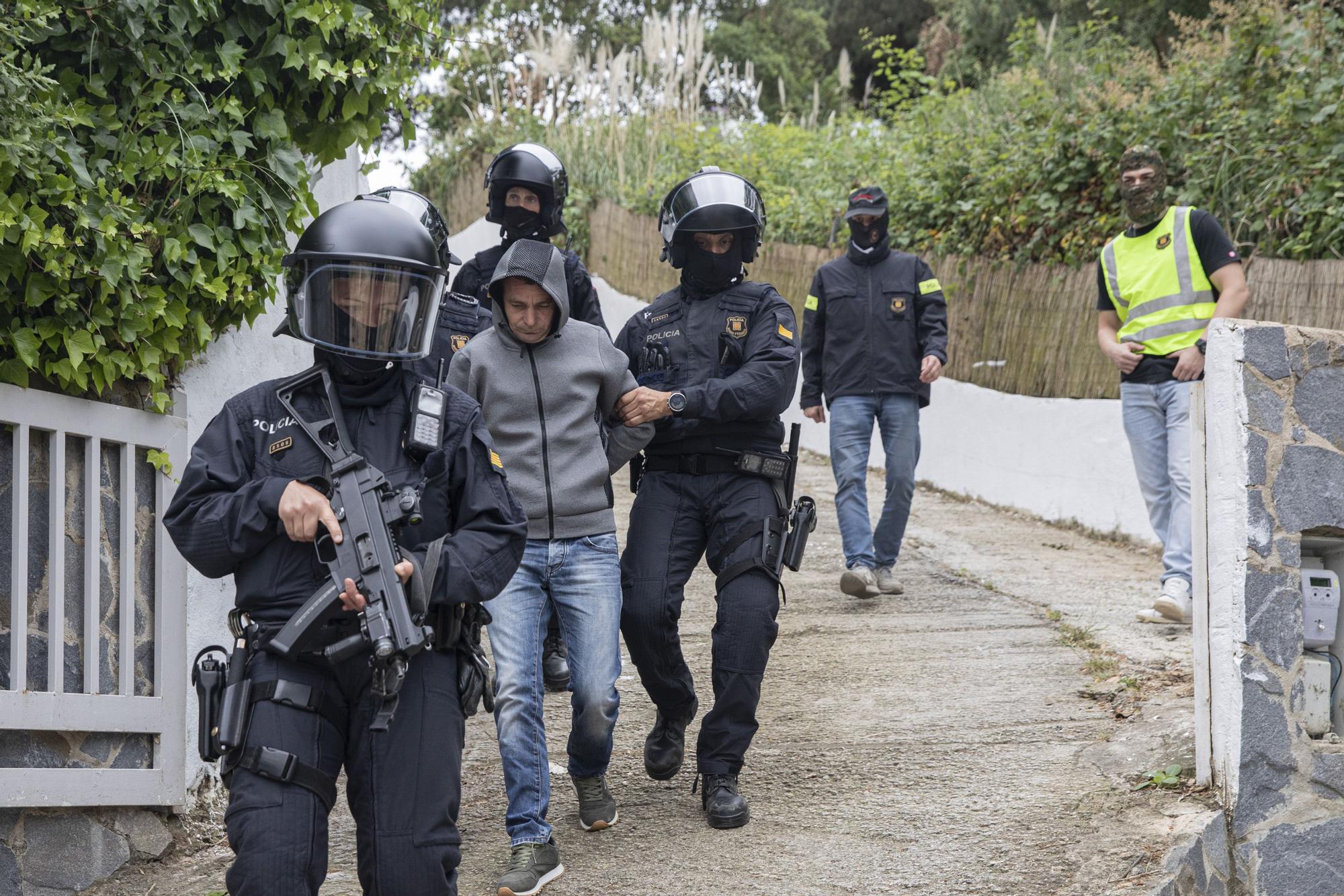 Operació policial contra una banda de tràfic i cultiu de droga a Girona